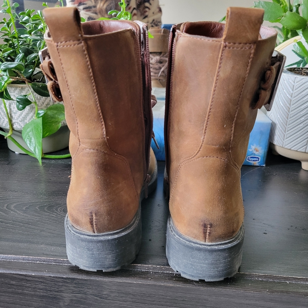 Clarks Boot - Picture 6 of 11